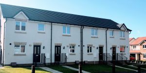 Kingseat Road, Kingseat